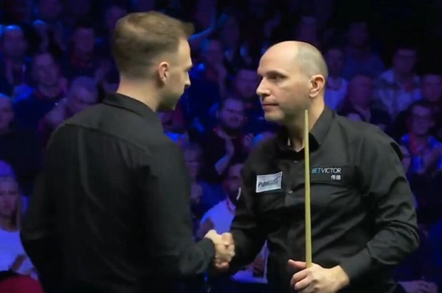 他们显然在 他们显然在