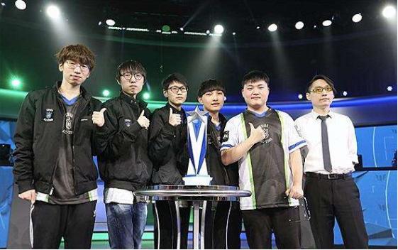 仅展现了辽 仅展现了辽