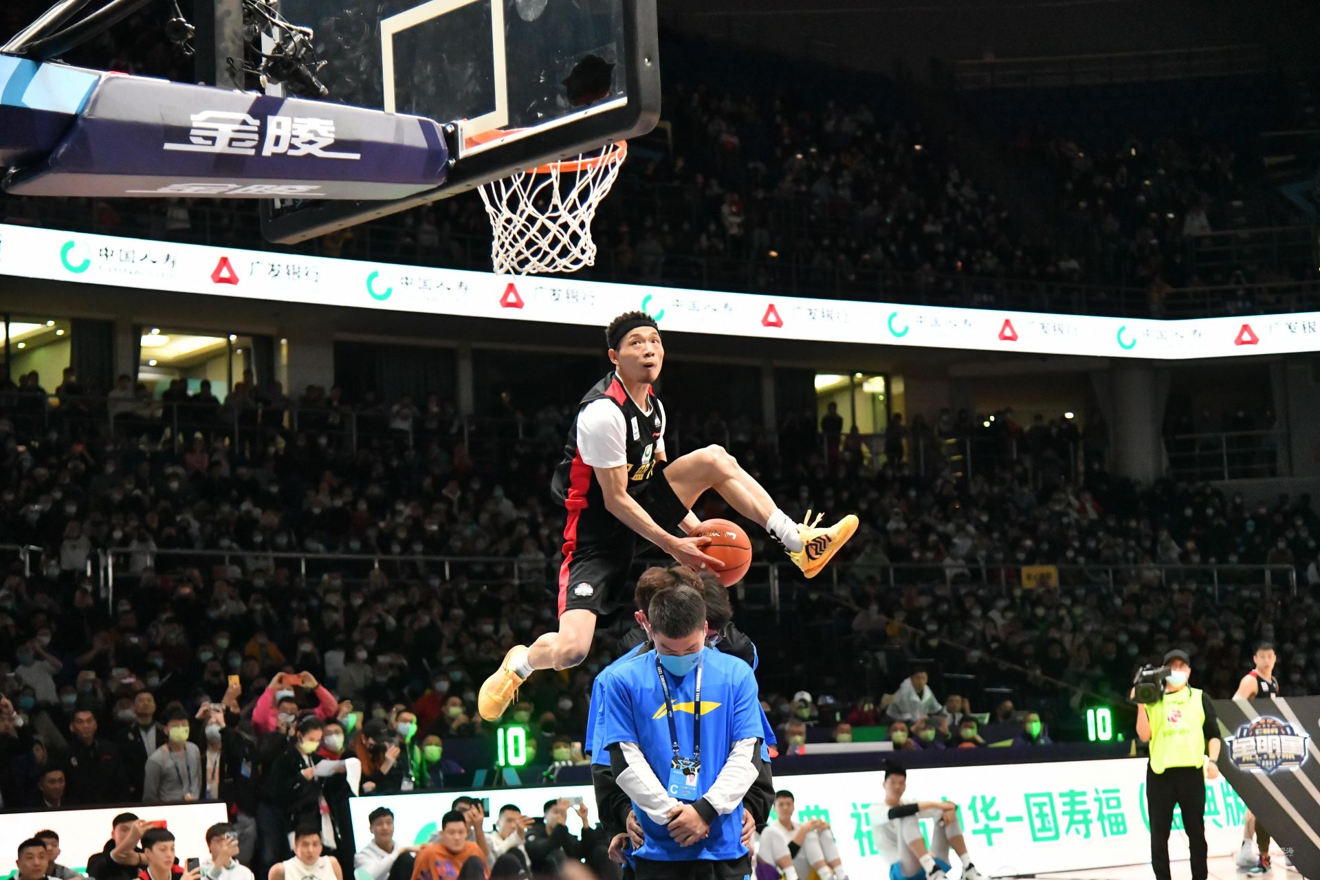 整和重新部 整和重新部