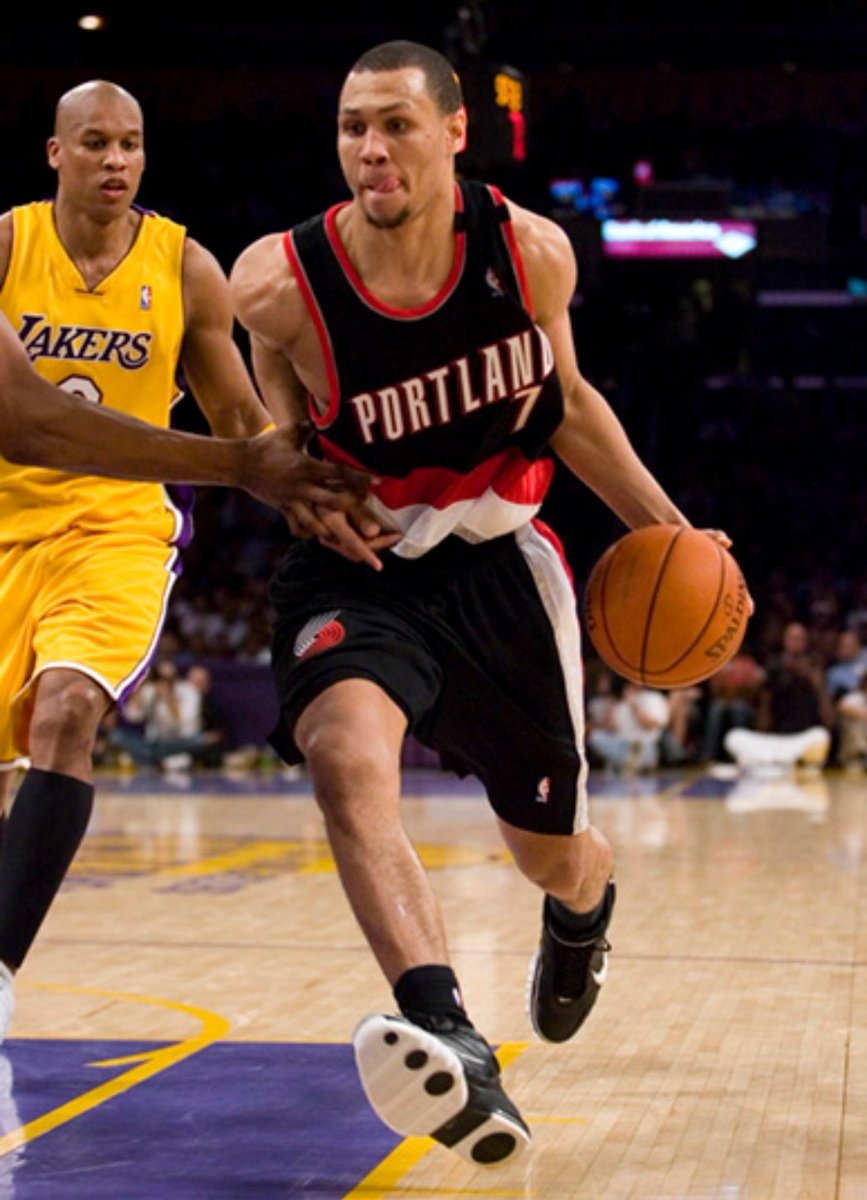 还是昔日尼 还是昔日尼